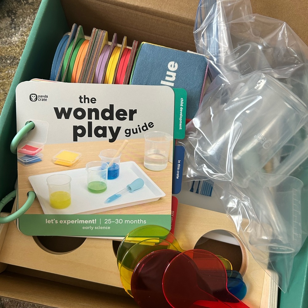 Kiwico Panda Crate Early Science Exploration Set - Multicolor